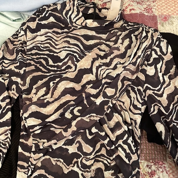 H&M Zebra print Dress - Picture 3 of 3